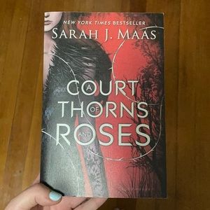 A Court of Thorns and Roses